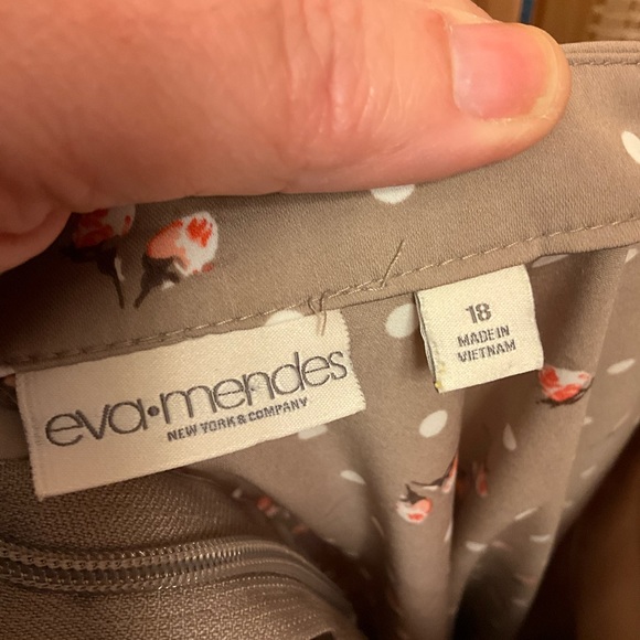 Beautiful Eva Mendes skirt - Picture 3 of 5